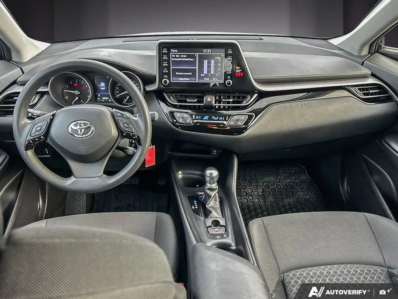 Toyota C-HR снимка Toyota C-HR