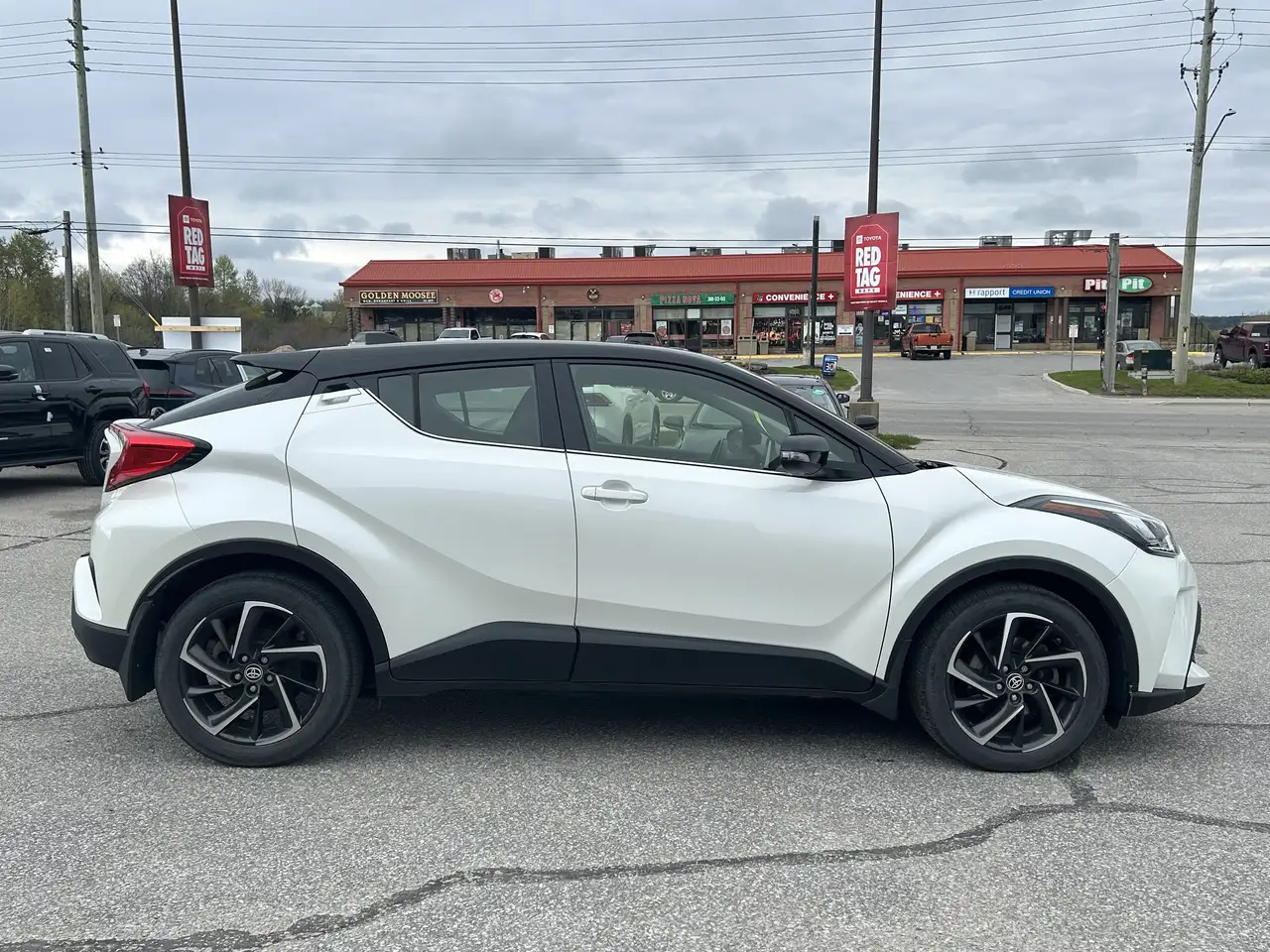 Toyota C-HR fotografie Toyota C-HR