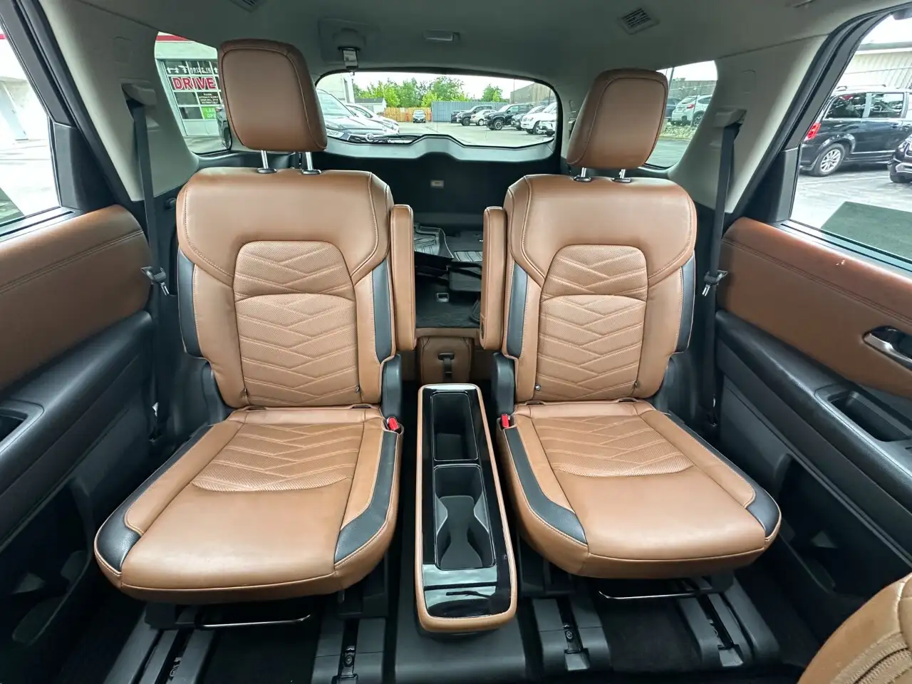 Nissan Pathfinder снимка Nissan Pathfinder