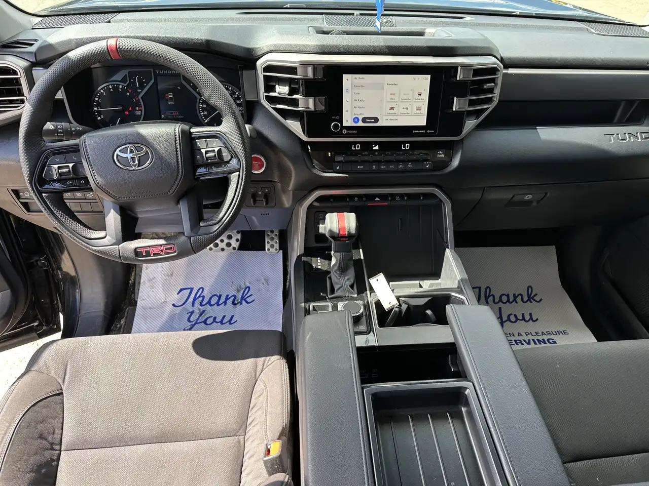 Toyota Tundra photo Toyota Tundra
