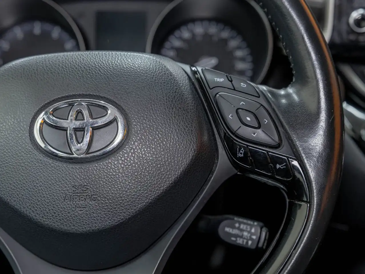 Toyota C-HR снимка Toyota C-HR