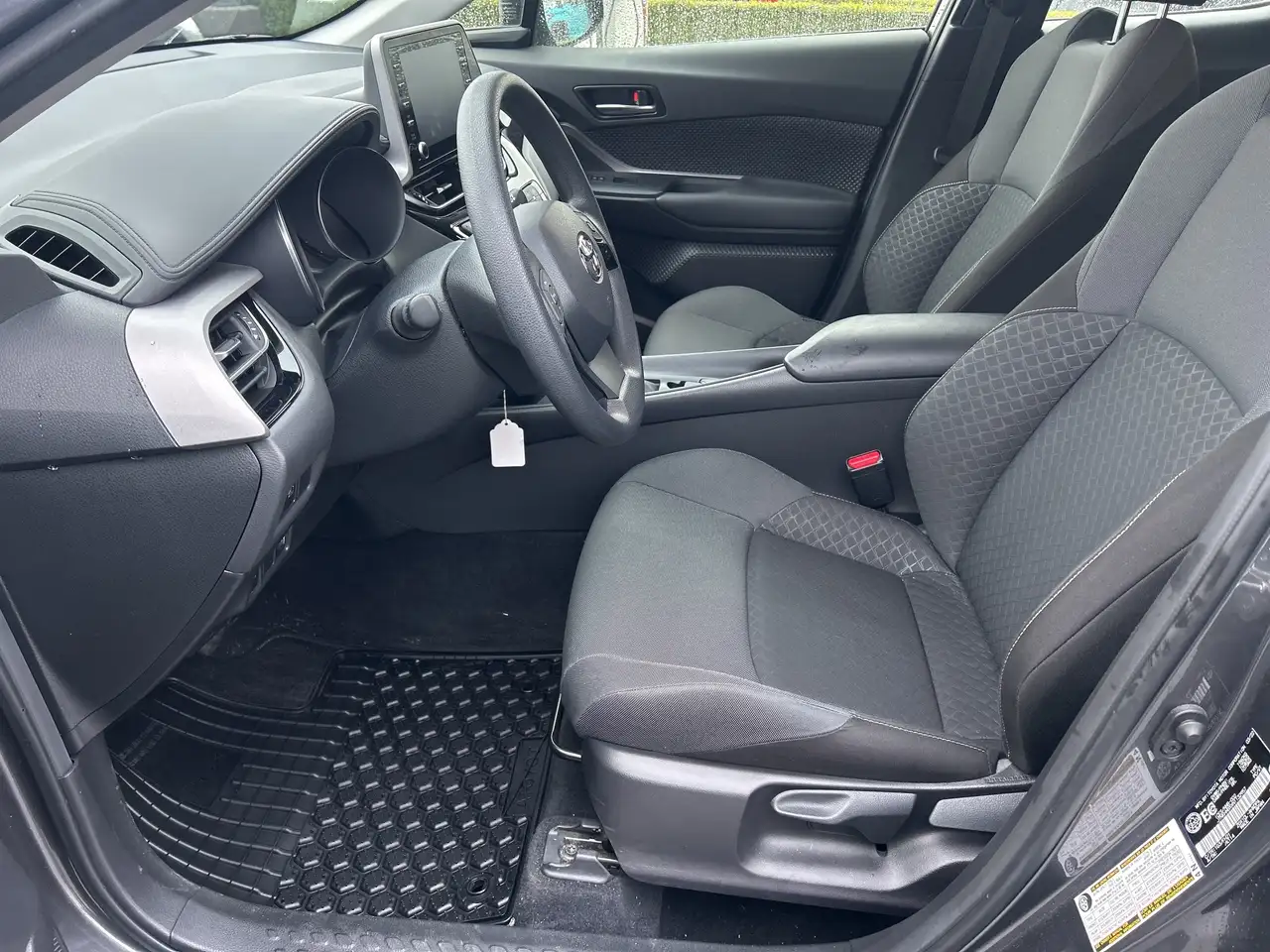 Toyota C-HR снимка Toyota C-HR
