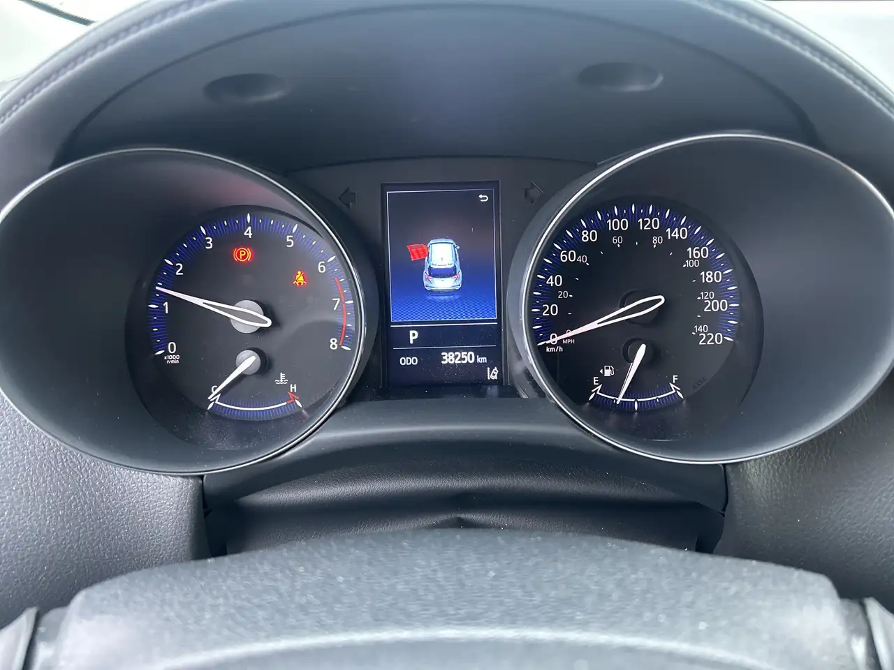 Toyota C-HR снимка Toyota C-HR