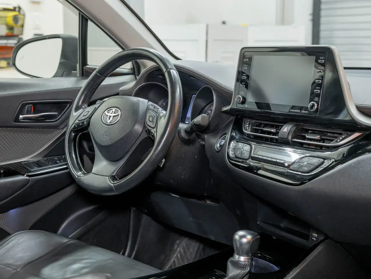 Toyota C-HR снимка Toyota C-HR