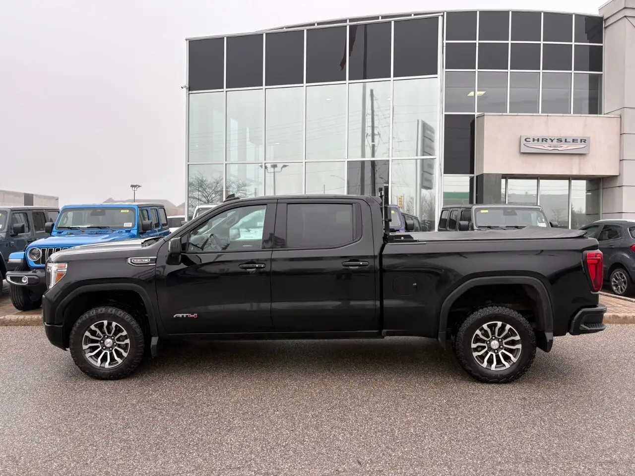 GMC Sierra 1500 снимка GMC Sierra 1500