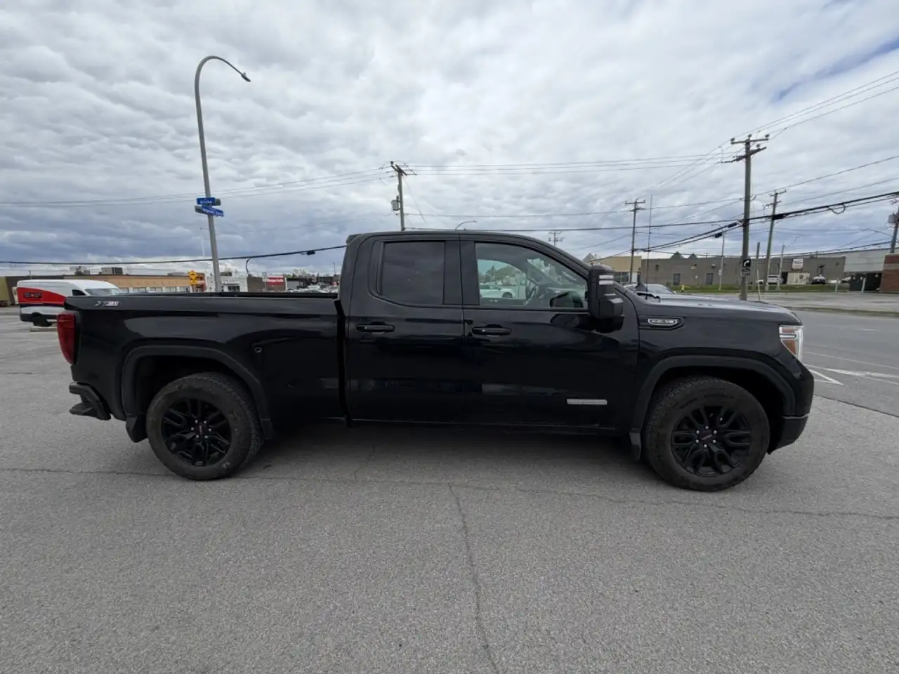 GMC Sierra 1500 photo GMC Sierra 1500