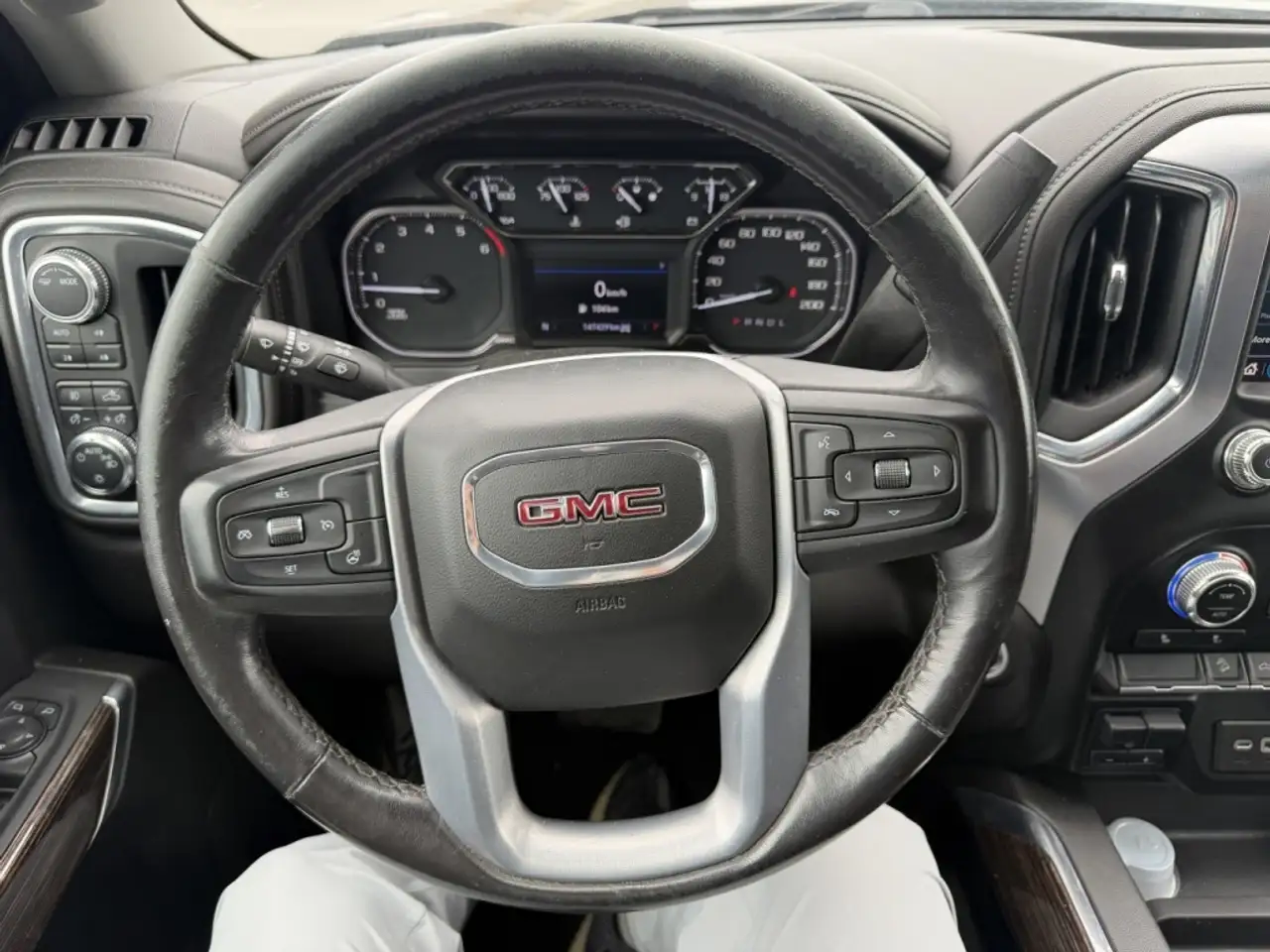 GMC Sierra 1500 photo GMC Sierra 1500