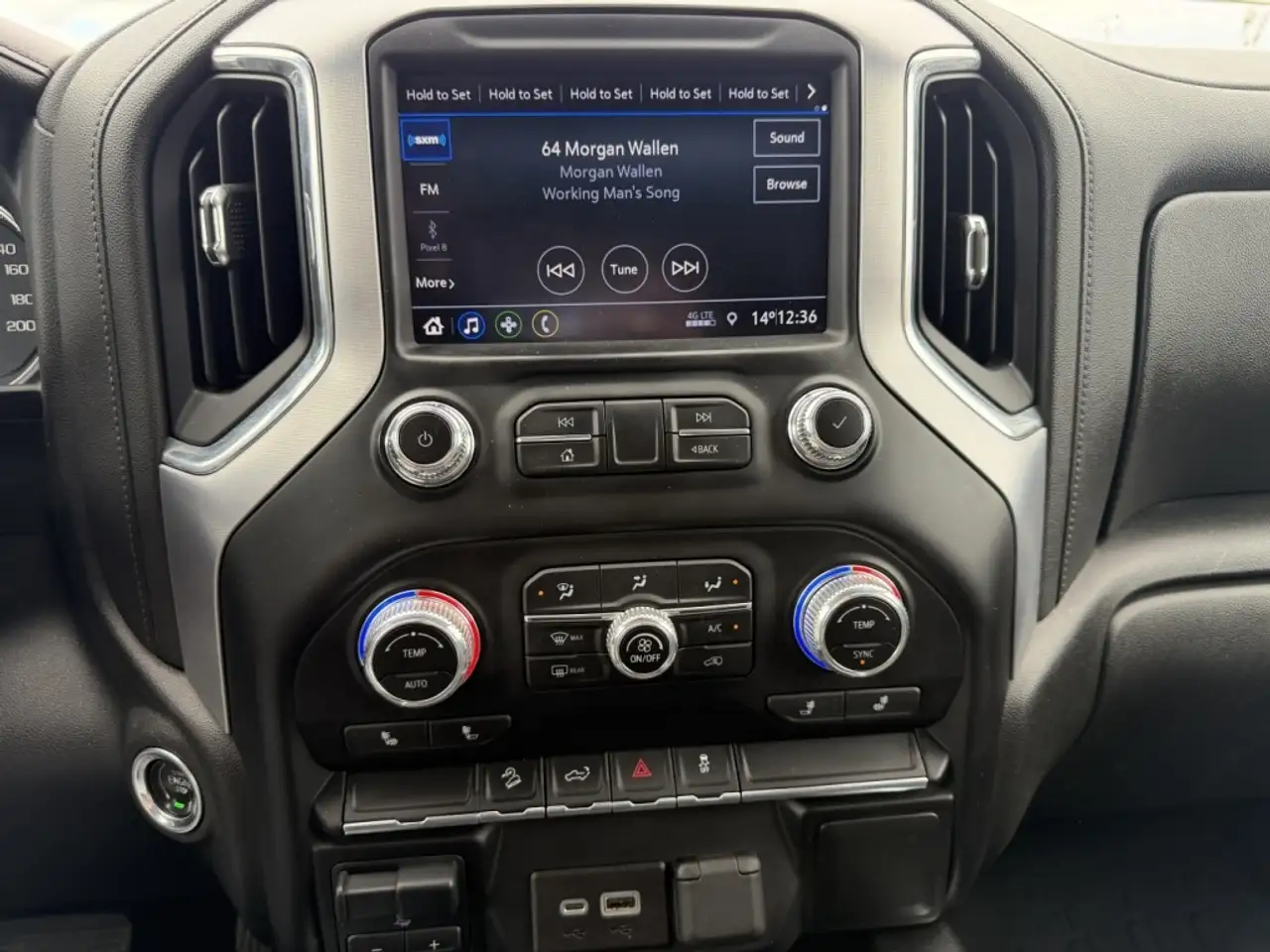 GMC Sierra 1500 photo GMC Sierra 1500