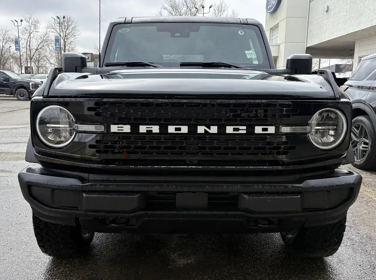 Ford Bronco photo Ford Bronco