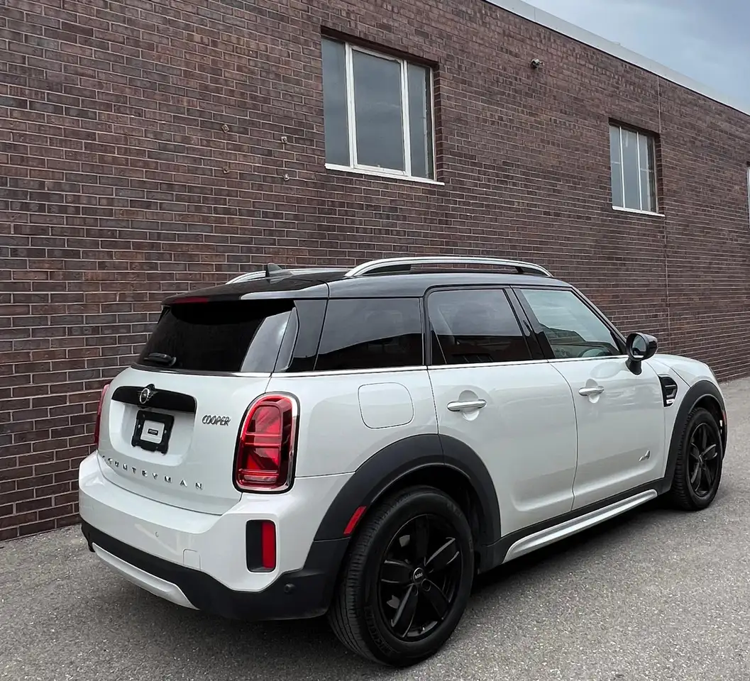 MINI Countryman снимка MINI Countryman