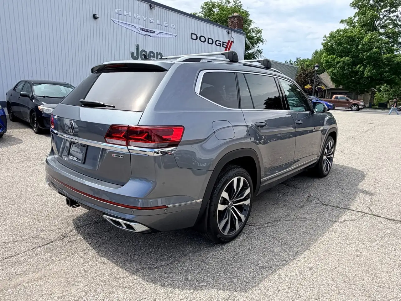 Volkswagen Atlas photo Volkswagen Atlas