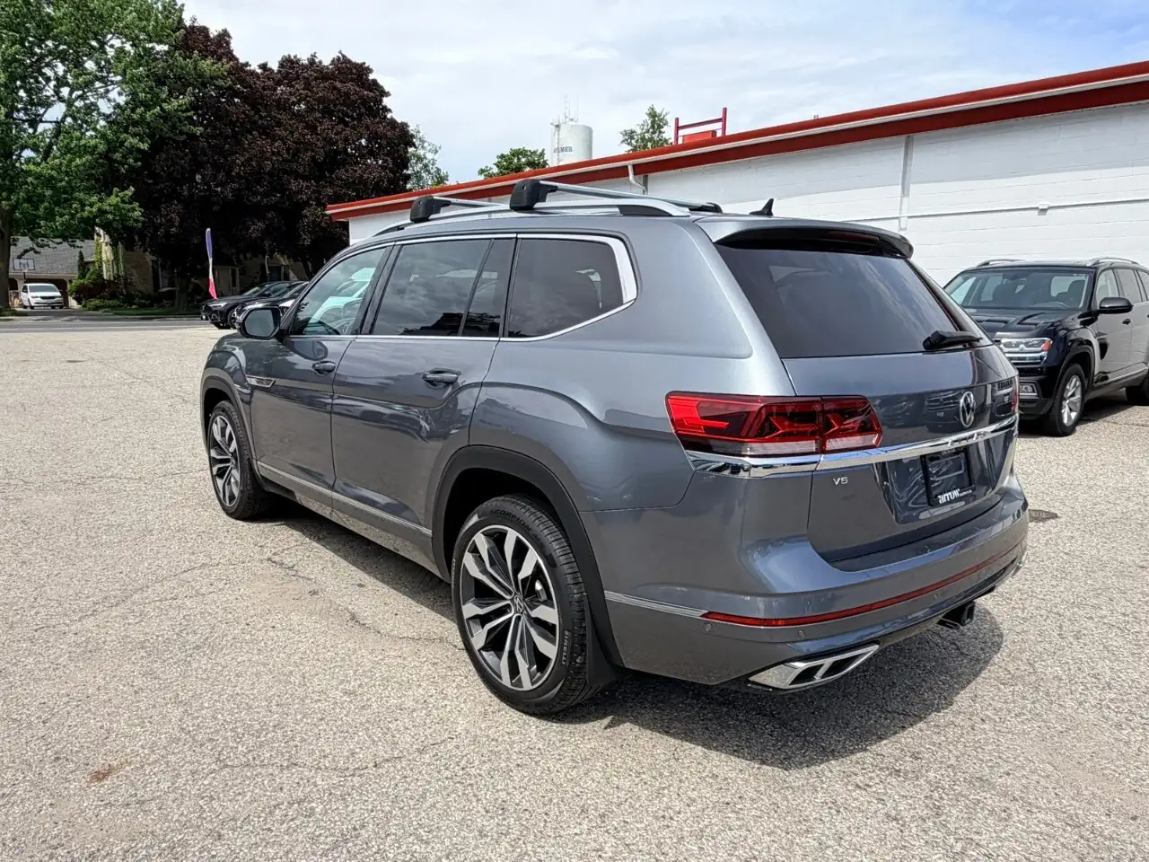 Volkswagen Atlas photo Volkswagen Atlas
