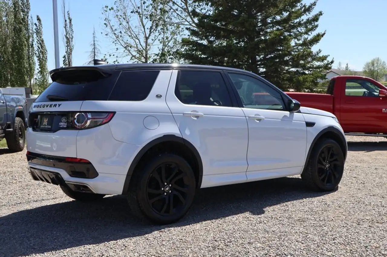Land Rover Discovery Sport photo Land Rover Discovery Sport