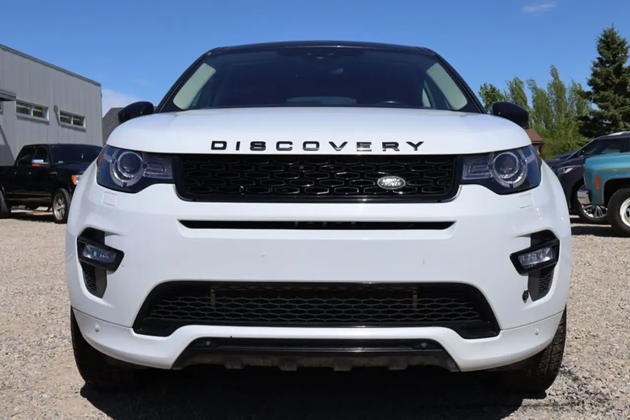 Land Rover Discovery Sport photo Land Rover Discovery Sport