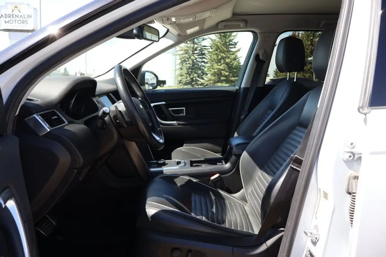 Land Rover Discovery Sport photo Land Rover Discovery Sport