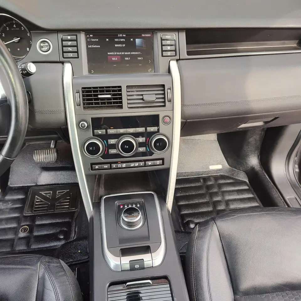 Land Rover Discovery Sport снимка Land Rover Discovery Sport