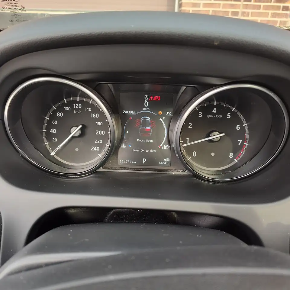 Land Rover Discovery Sport снимка Land Rover Discovery Sport
