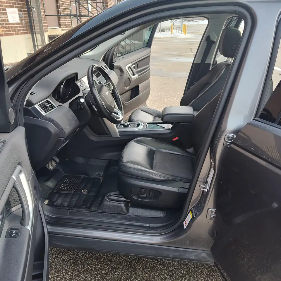 Land Rover Discovery Sport снимка Land Rover Discovery Sport