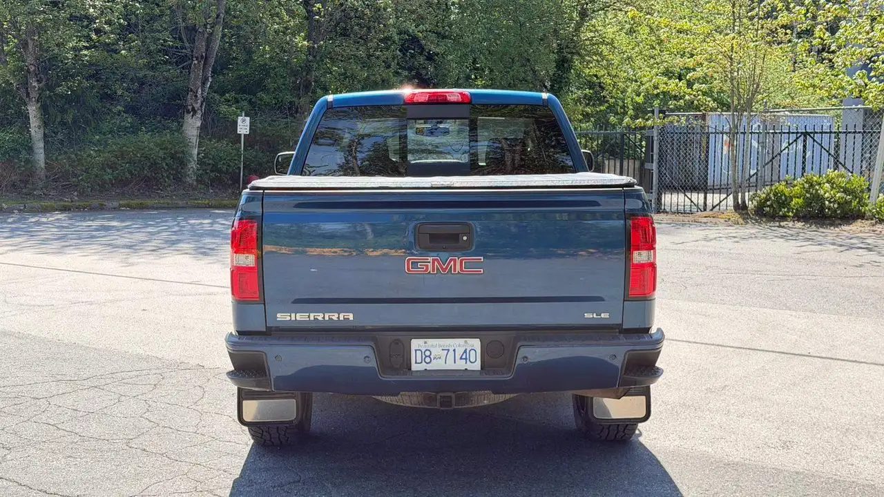 GMC Sierra 1500 photo GMC Sierra 1500