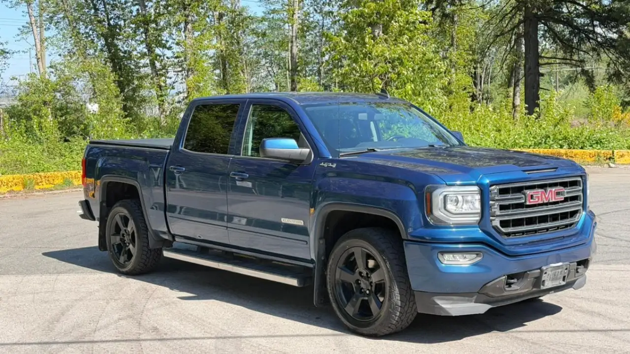 GMC Sierra 1500 photo GMC Sierra 1500