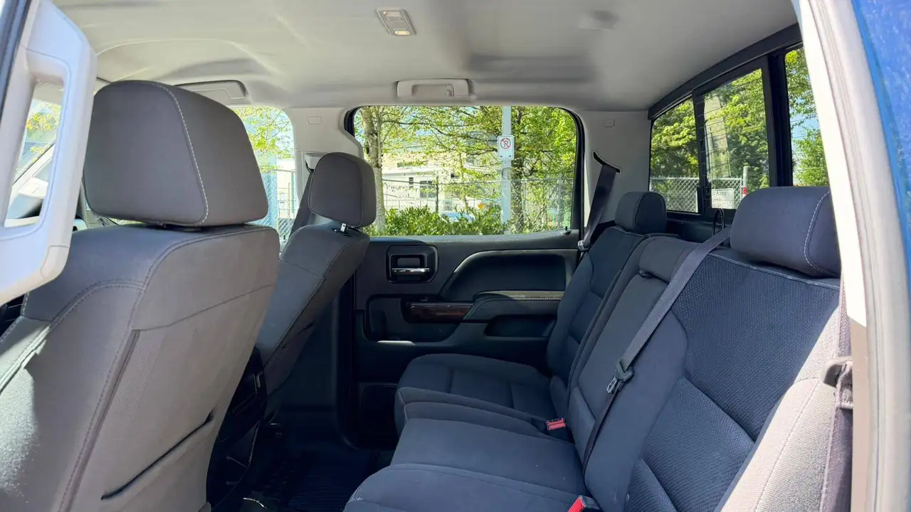 GMC Sierra 1500 photo GMC Sierra 1500