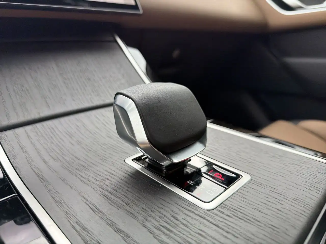 Land Rover Range Rover Velar снимка Land Rover Range Rover Velar
