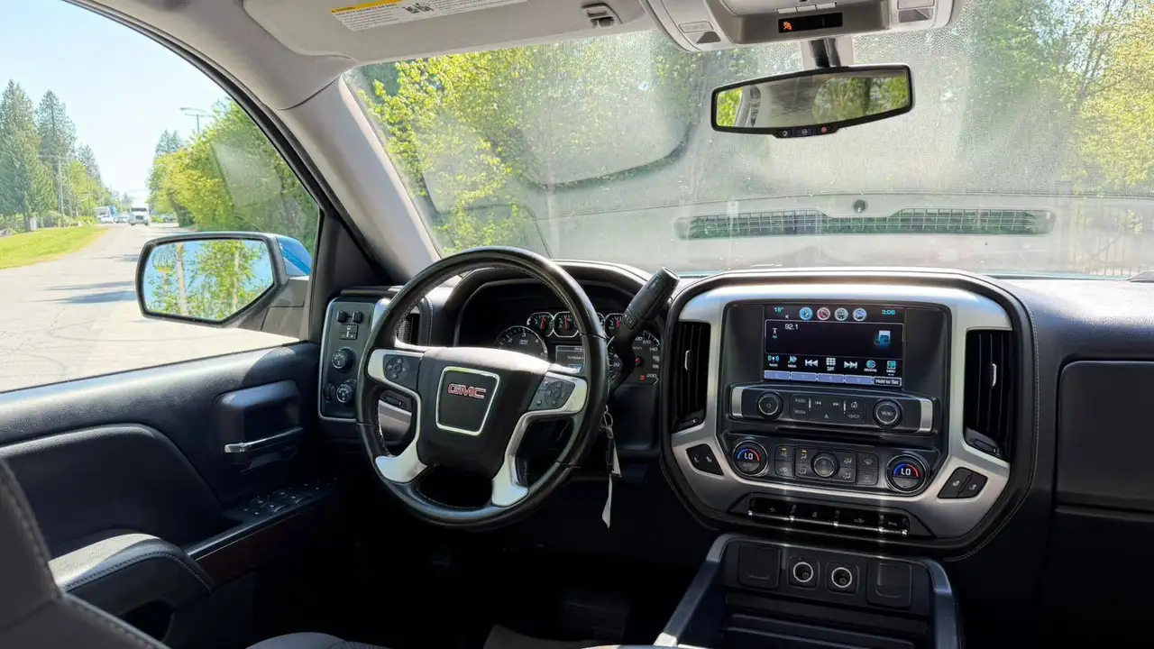 GMC Sierra 1500 photo GMC Sierra 1500