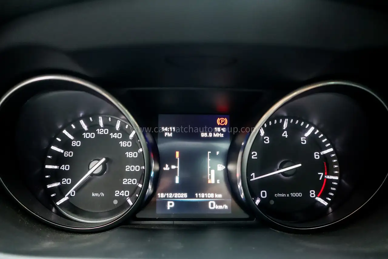 Land Rover Discovery Sport снимка Land Rover Discovery Sport