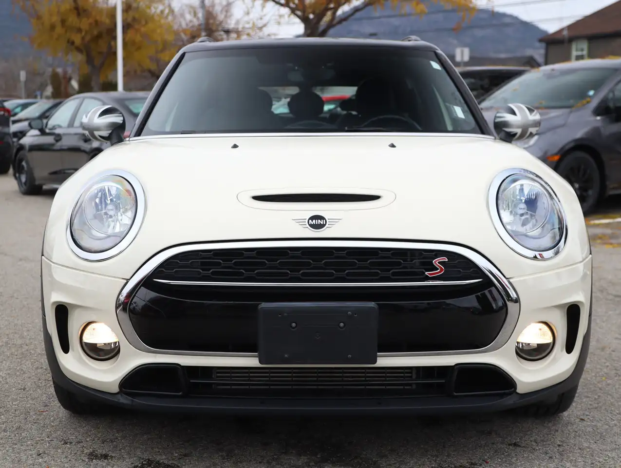 MINI Cooper Clubman снимка MINI Cooper Clubman