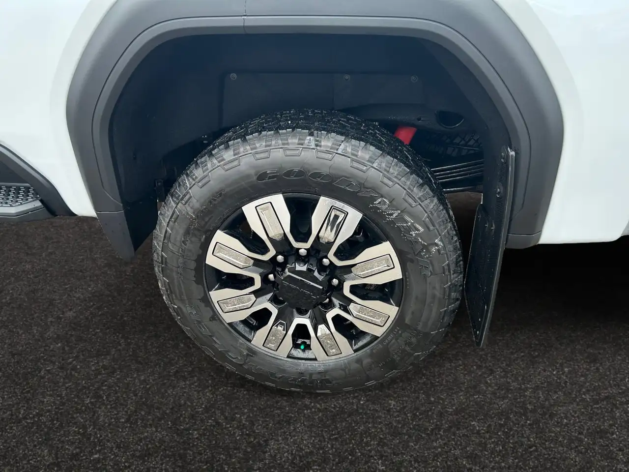 GMC Sierra 2500HD снимка GMC Sierra 2500HD