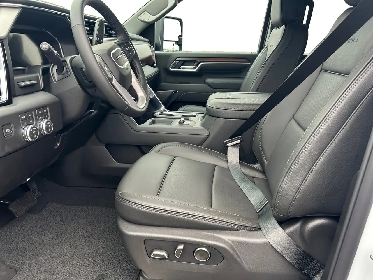GMC Sierra 2500HD снимка GMC Sierra 2500HD