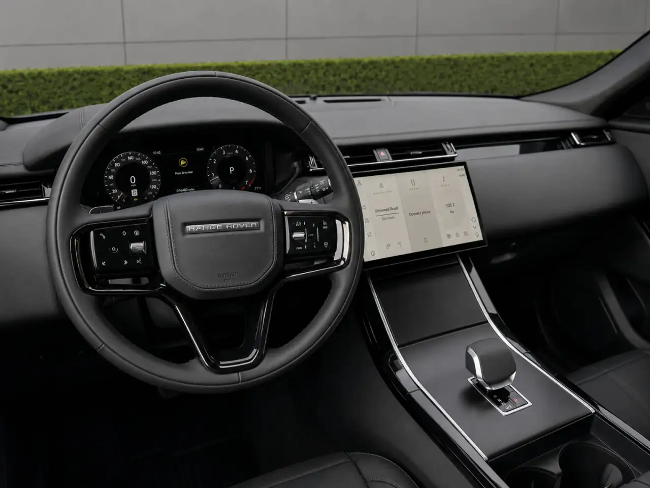 Land Rover Range Rover Velar photo Land Rover Range Rover Velar