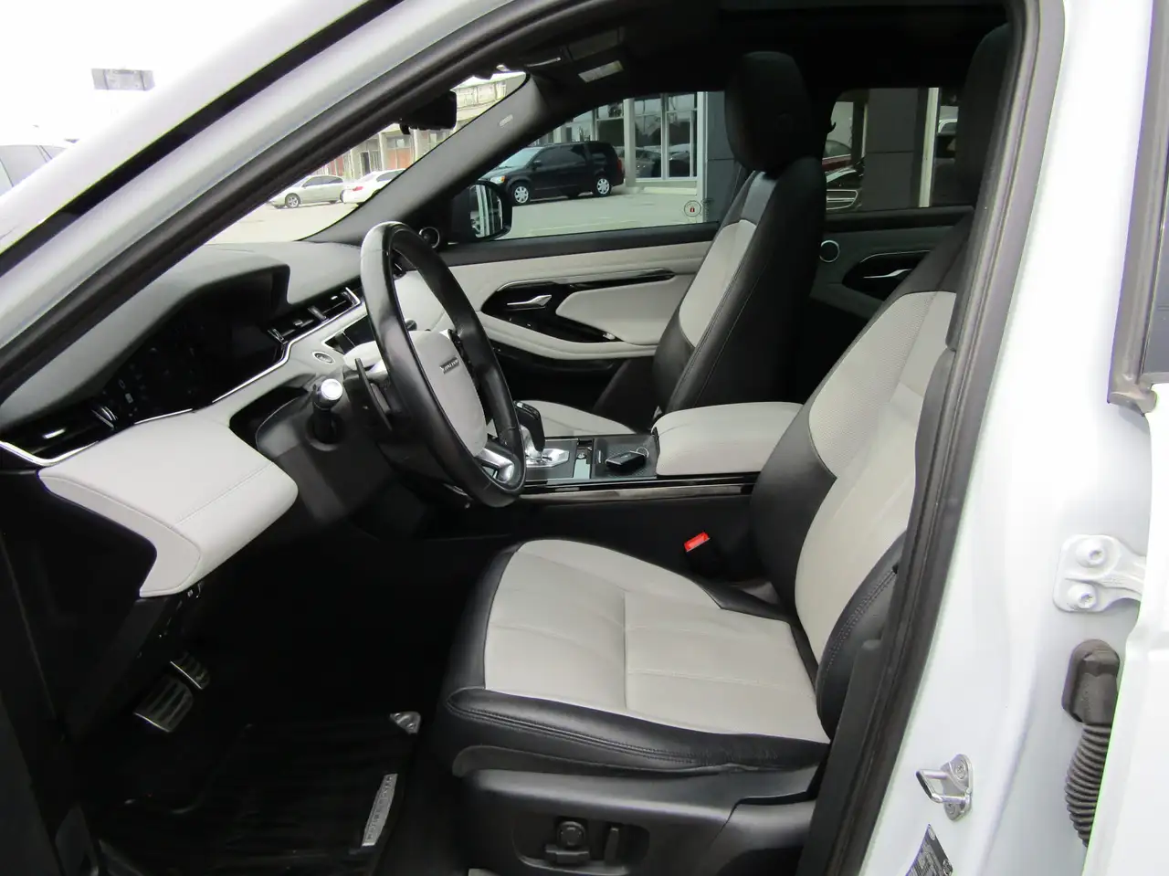 Land Rover Range Rover Evoque снимка Land Rover Range Rover Evoque