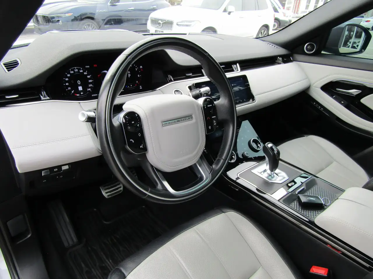 Land Rover Range Rover Evoque снимка Land Rover Range Rover Evoque