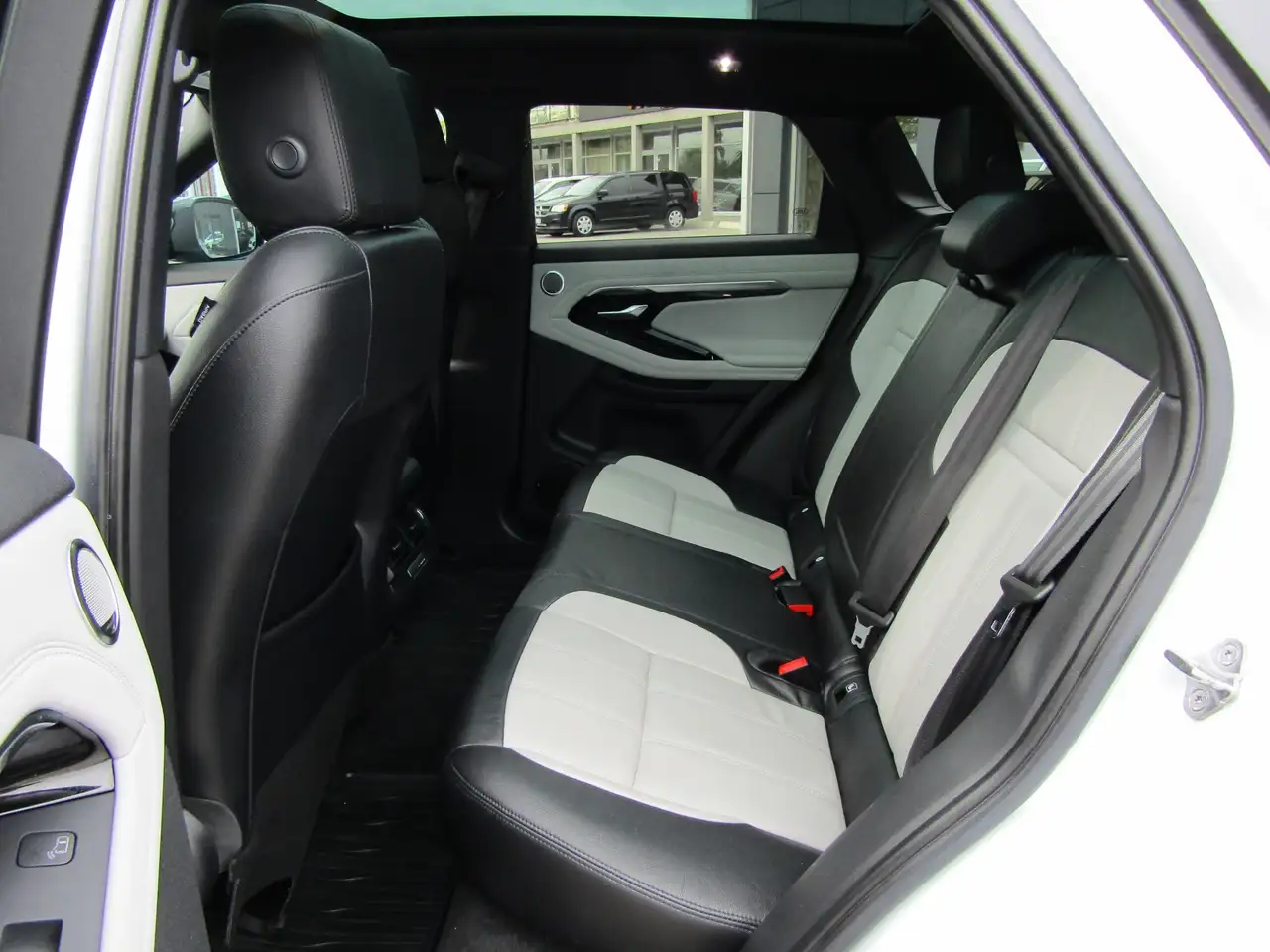 Land Rover Range Rover Evoque снимка Land Rover Range Rover Evoque