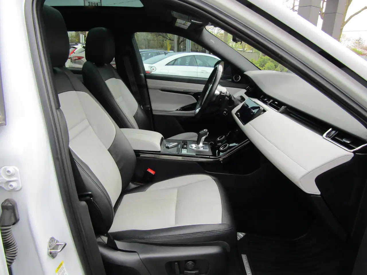 Land Rover Range Rover Evoque снимка Land Rover Range Rover Evoque