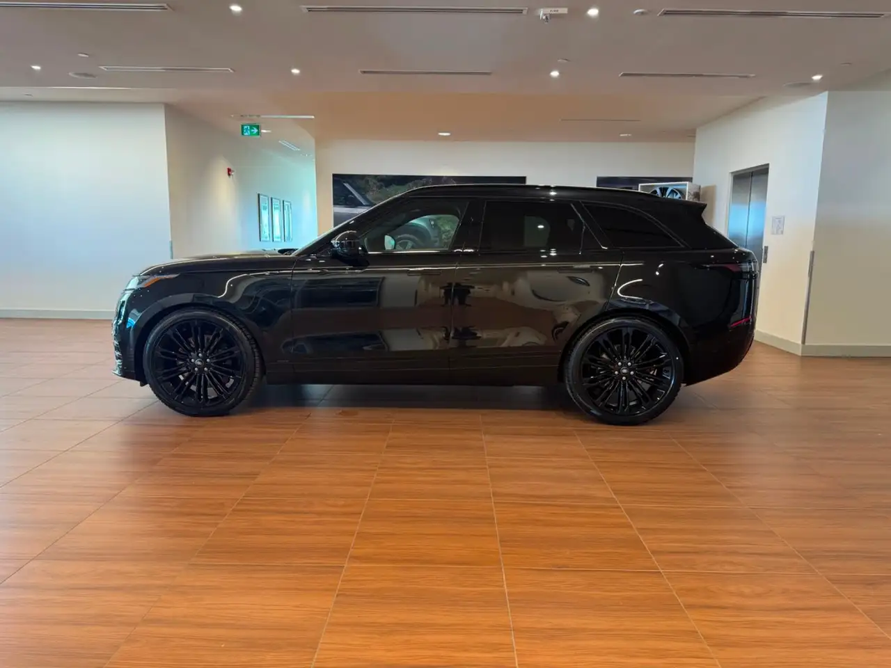 Land Rover Range Rover Velar снимка Land Rover Range Rover Velar