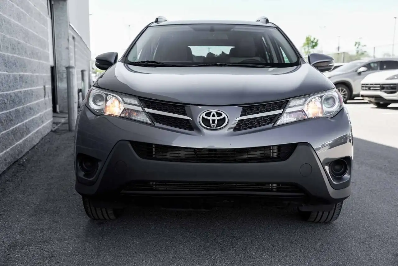 Toyota RAV 4 снимка Toyota RAV 4