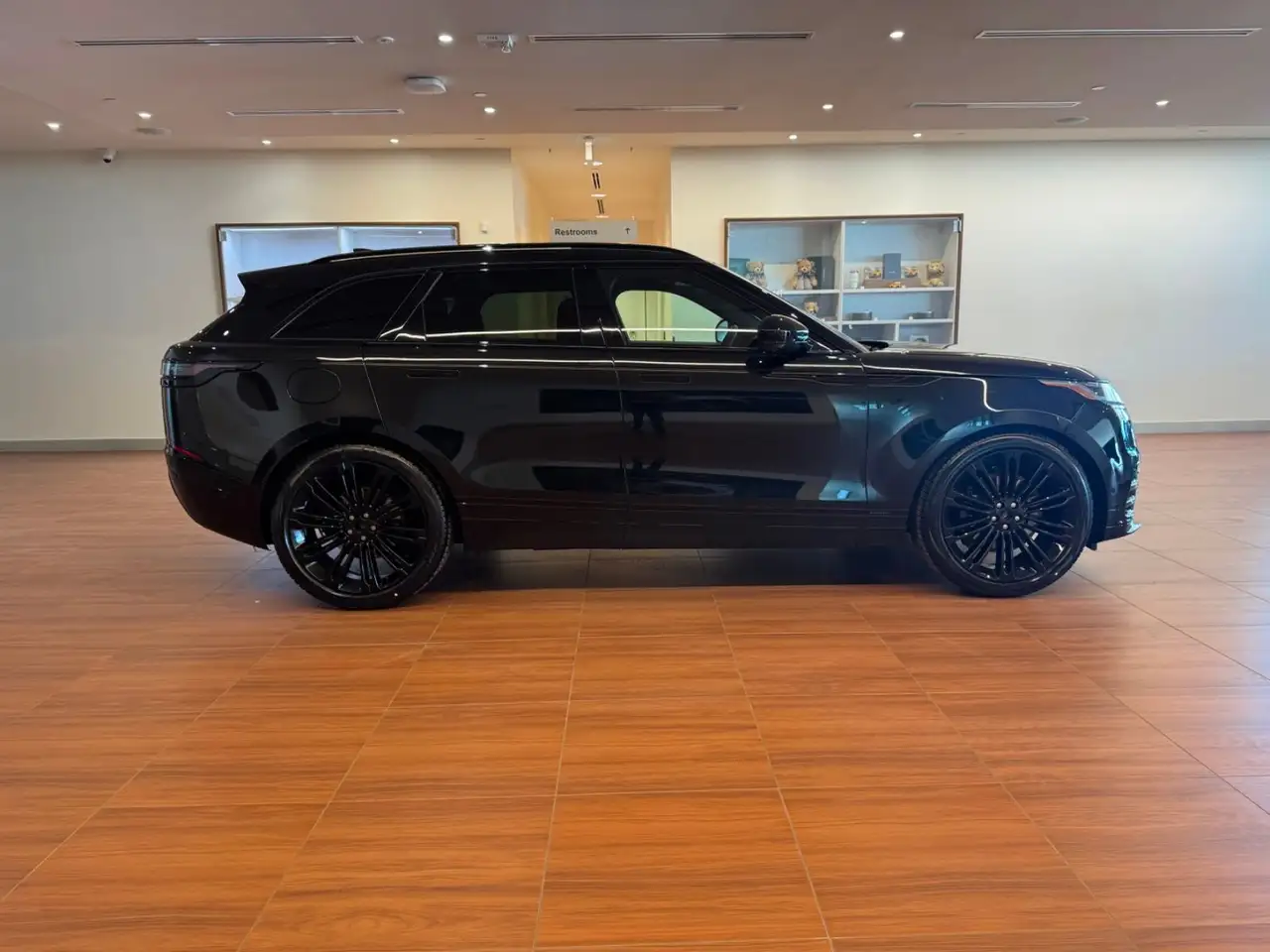 Land Rover Range Rover Velar снимка Land Rover Range Rover Velar