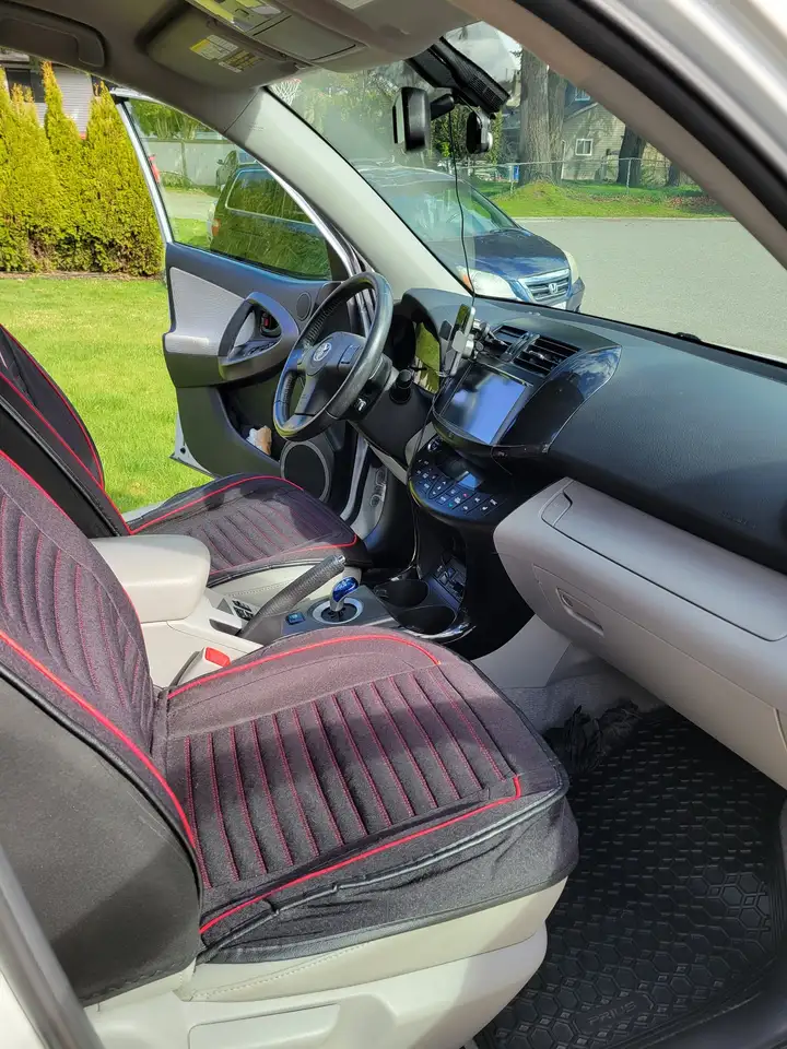 Toyota RAV 4 снимка Toyota RAV 4