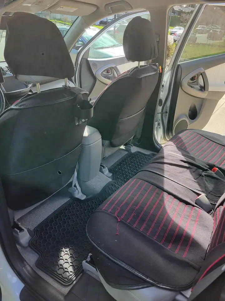 Toyota RAV 4 снимка Toyota RAV 4