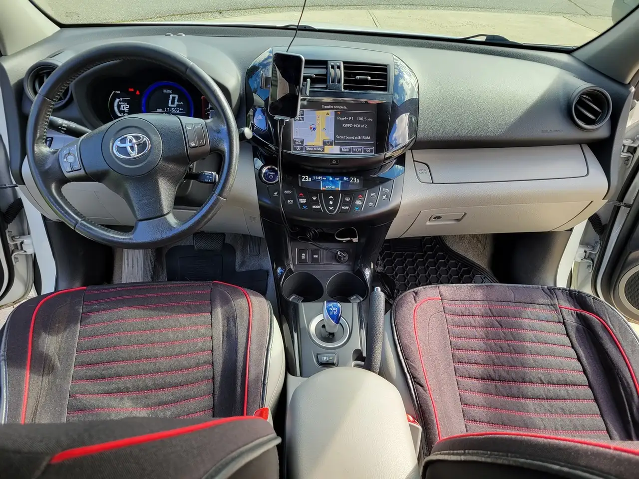 Toyota RAV 4 снимка Toyota RAV 4