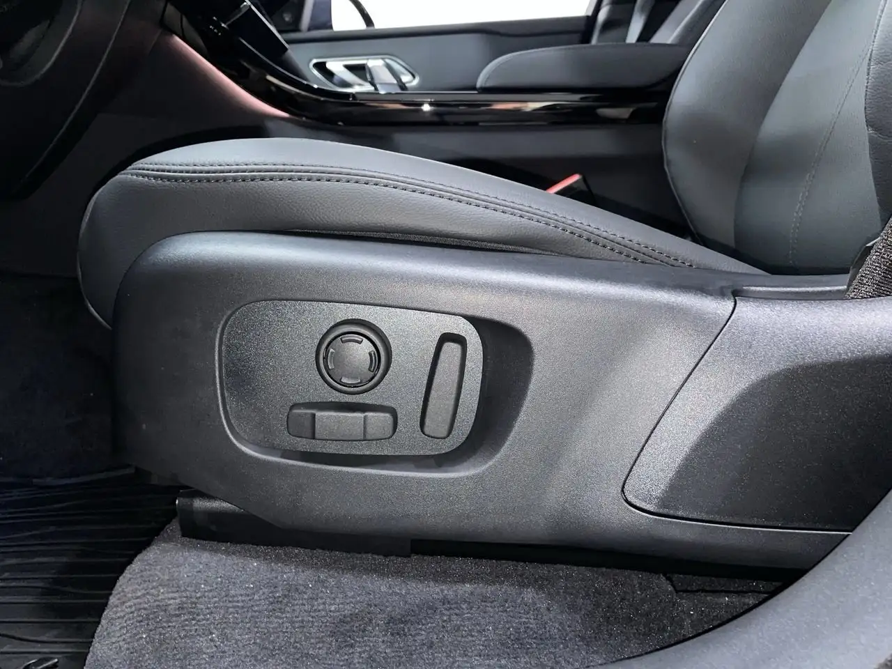Land Rover Range Rover Velar fotografie Land Rover Range Rover Velar