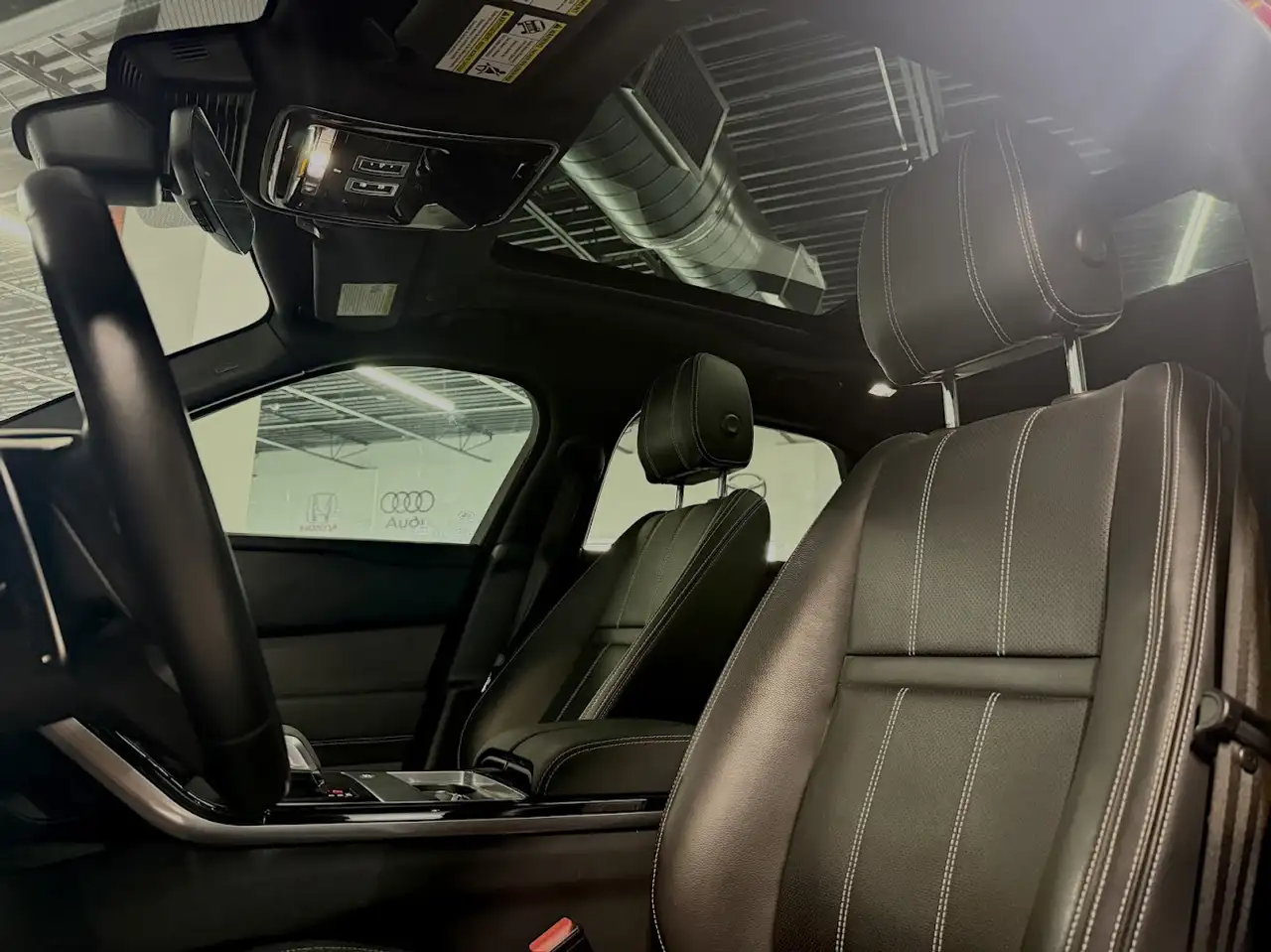 Land Rover Range Rover Velar снимка Land Rover Range Rover Velar