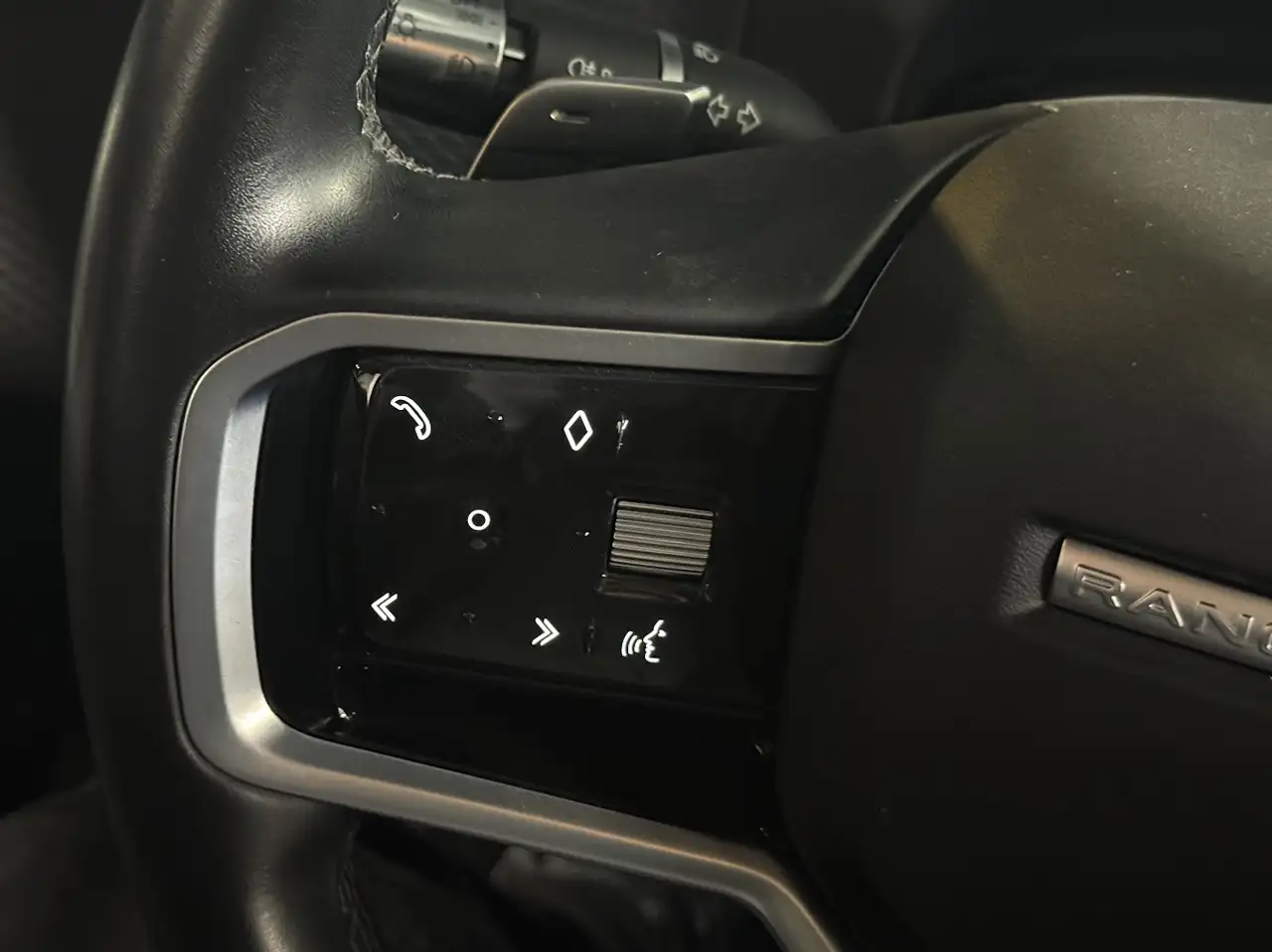 Land Rover Range Rover Velar снимка Land Rover Range Rover Velar