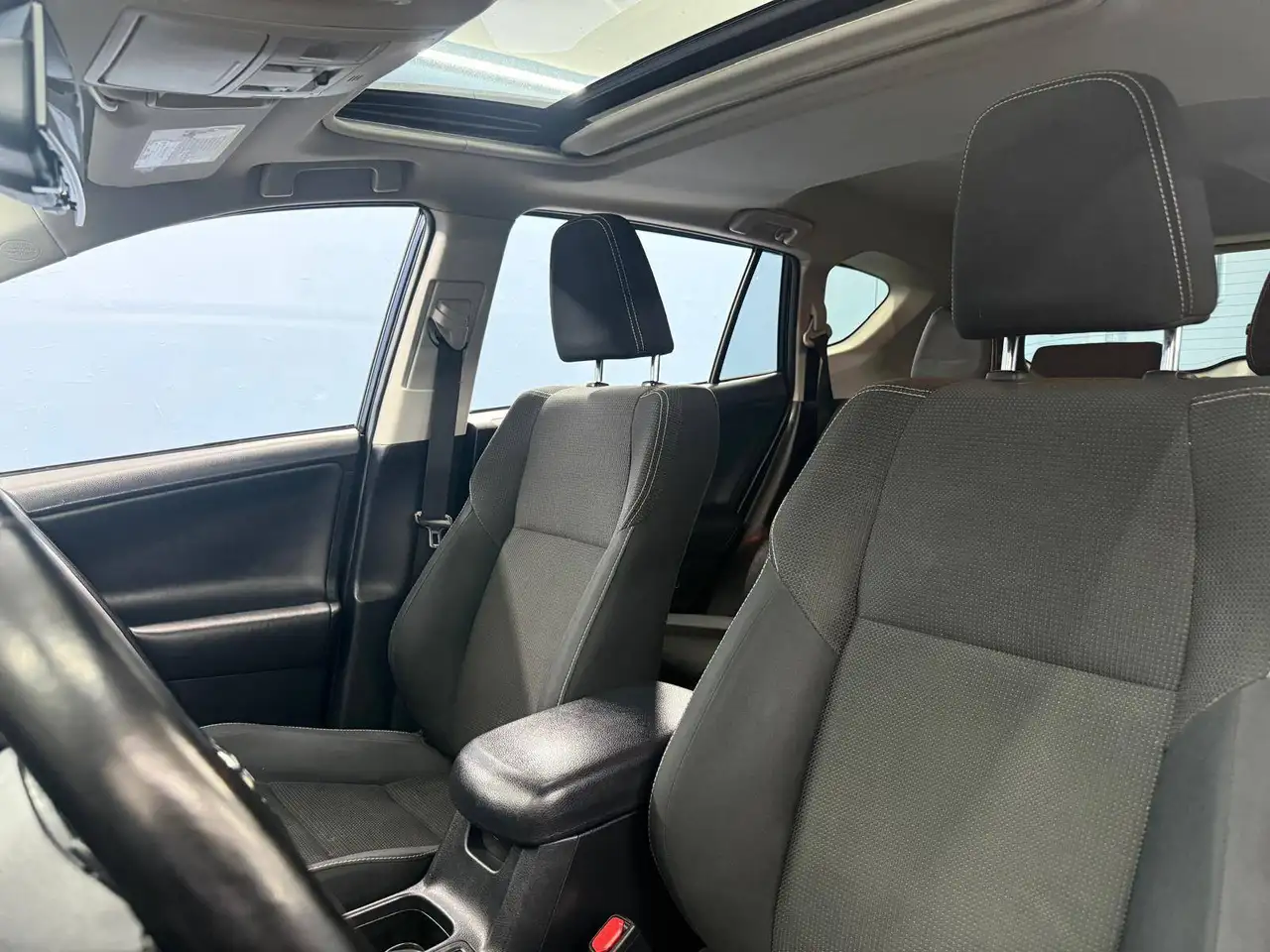 Toyota RAV 4 photo Toyota RAV 4
