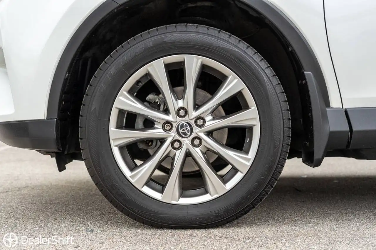Toyota RAV 4 снимка Toyota RAV 4