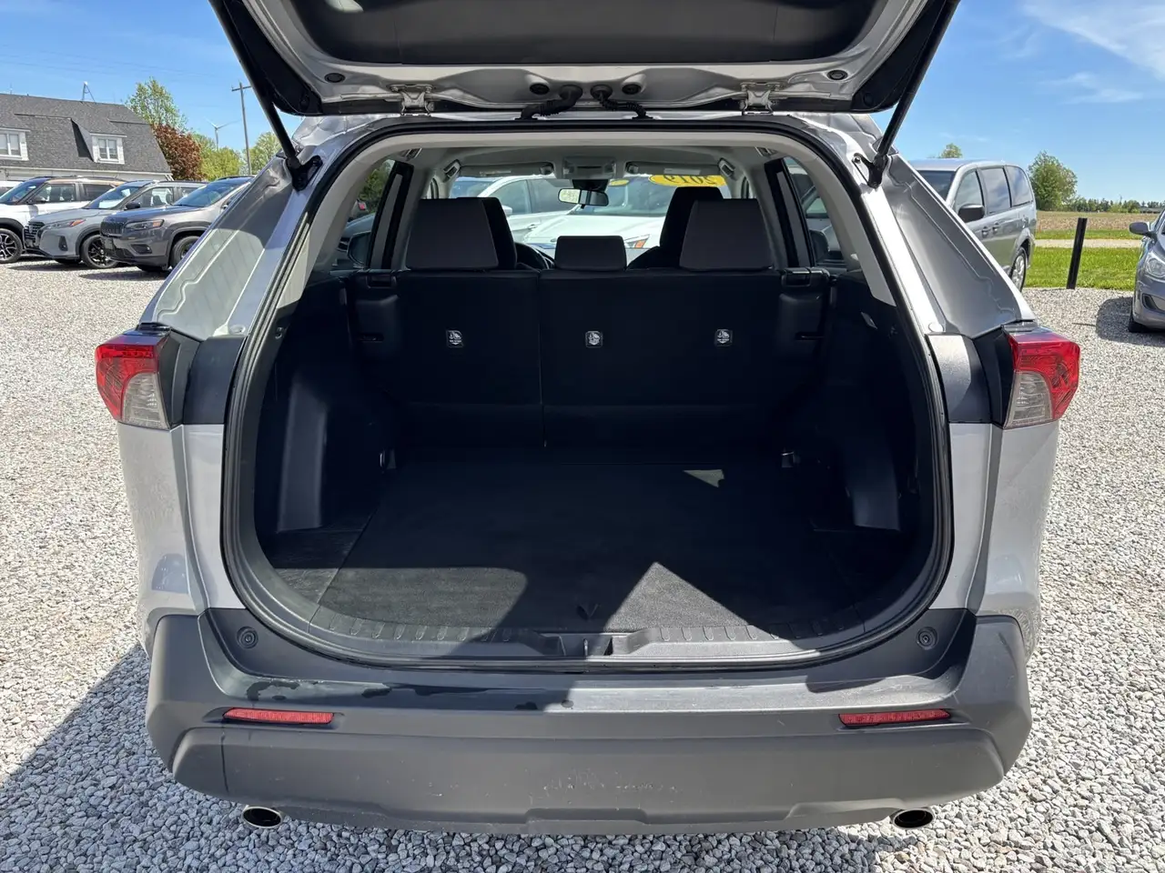 Toyota RAV 4 photo Toyota RAV 4