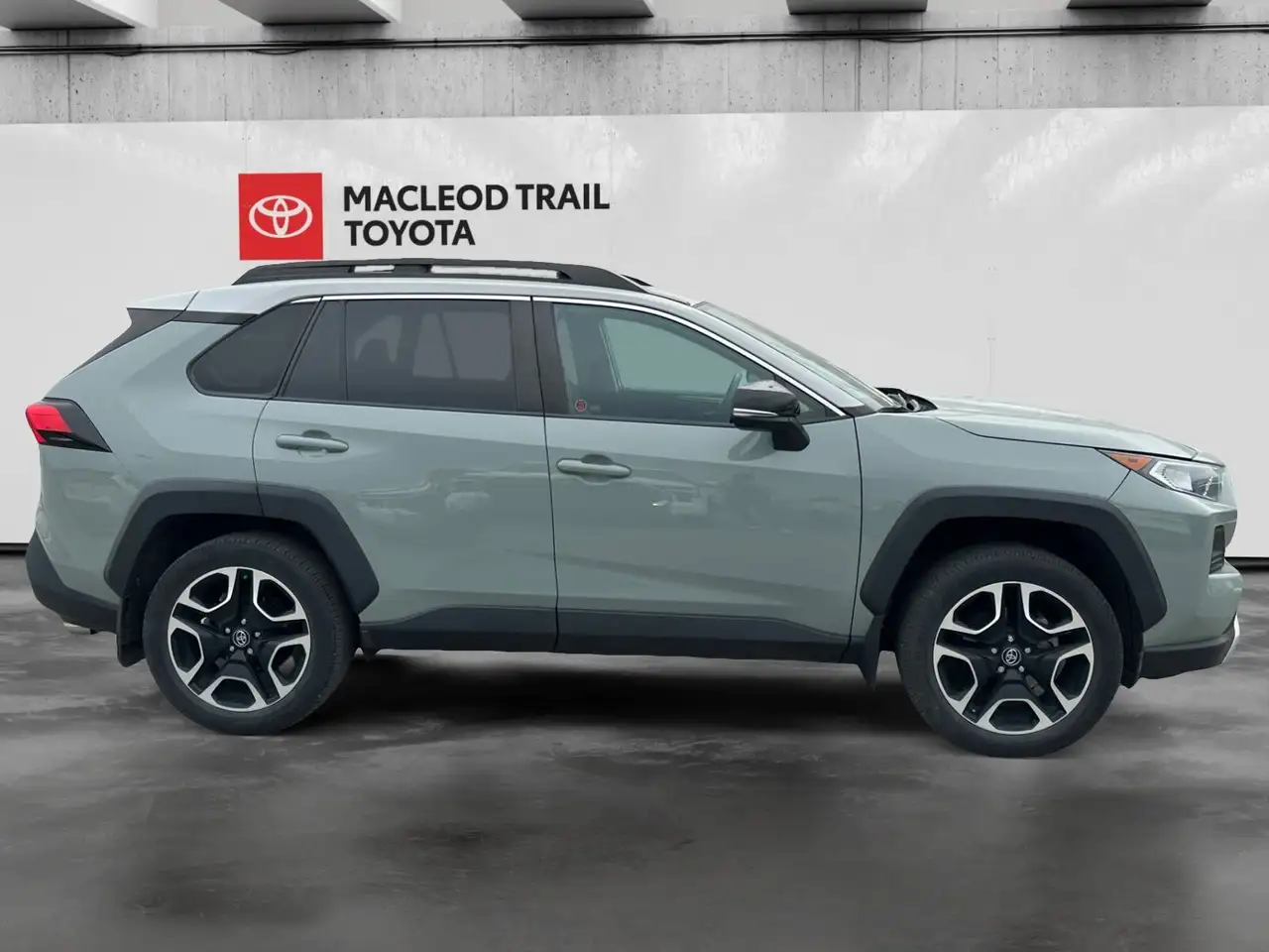 Toyota RAV 4 снимка Toyota RAV 4