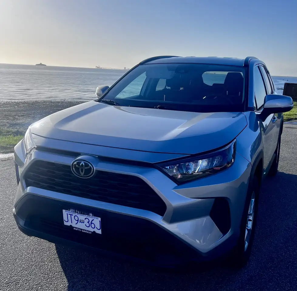 Toyota RAV 4 снимка Toyota RAV 4